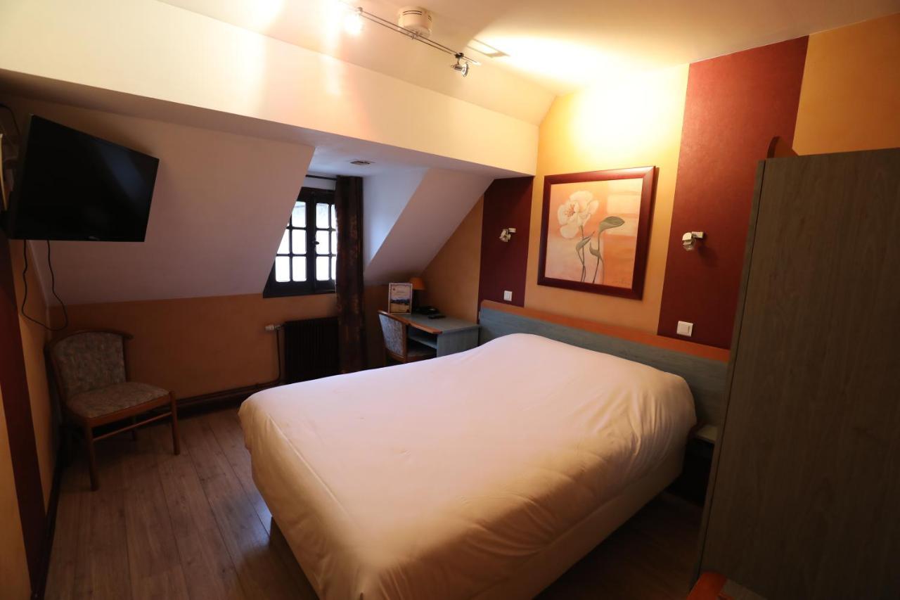 Logis Le Bourguignon Hotel Bèze Екстериор снимка