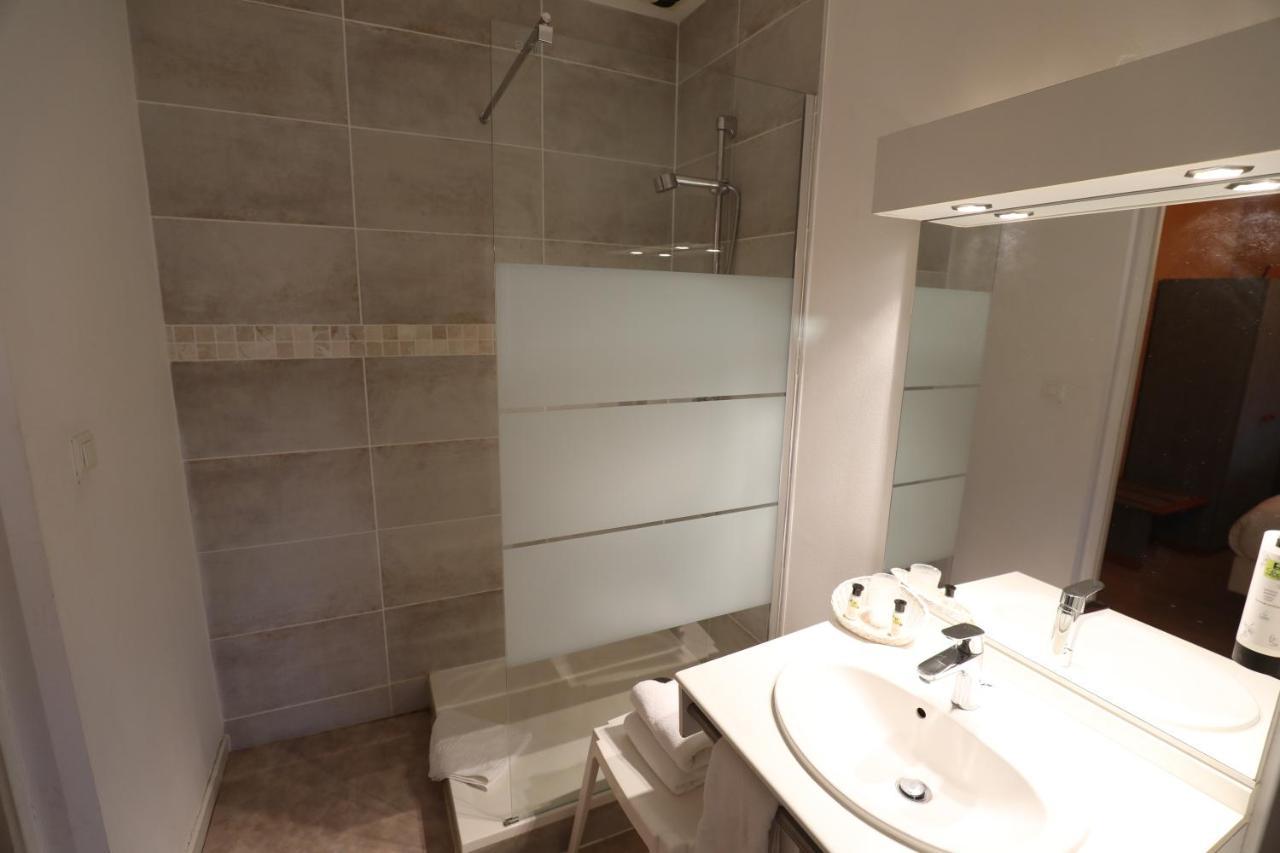 Logis Le Bourguignon Hotel Bèze Екстериор снимка
