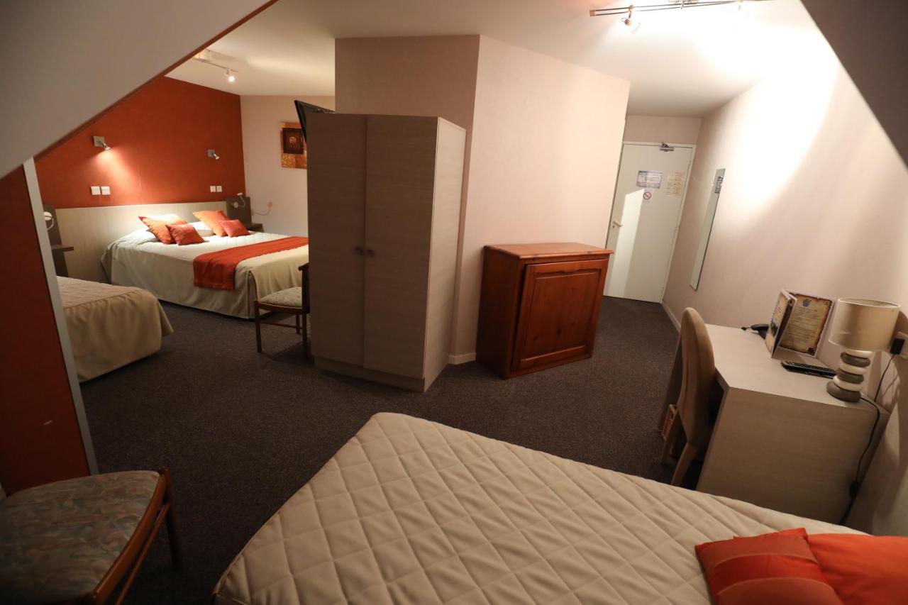 Logis Le Bourguignon Hotel Bèze Екстериор снимка