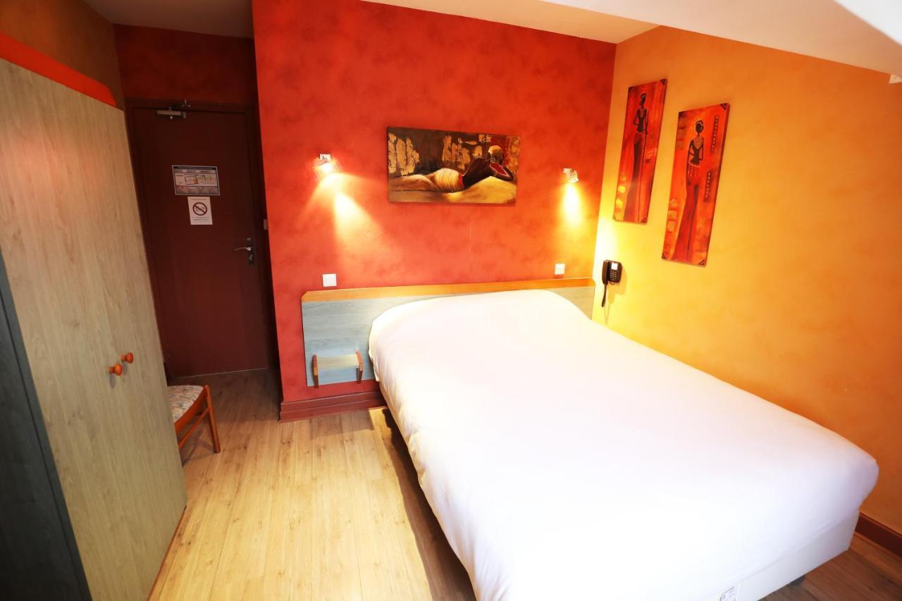Logis Le Bourguignon Hotel Bèze Екстериор снимка