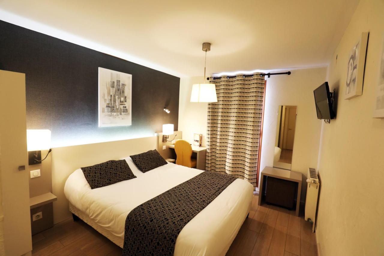 Logis Le Bourguignon Hotel Bèze Екстериор снимка