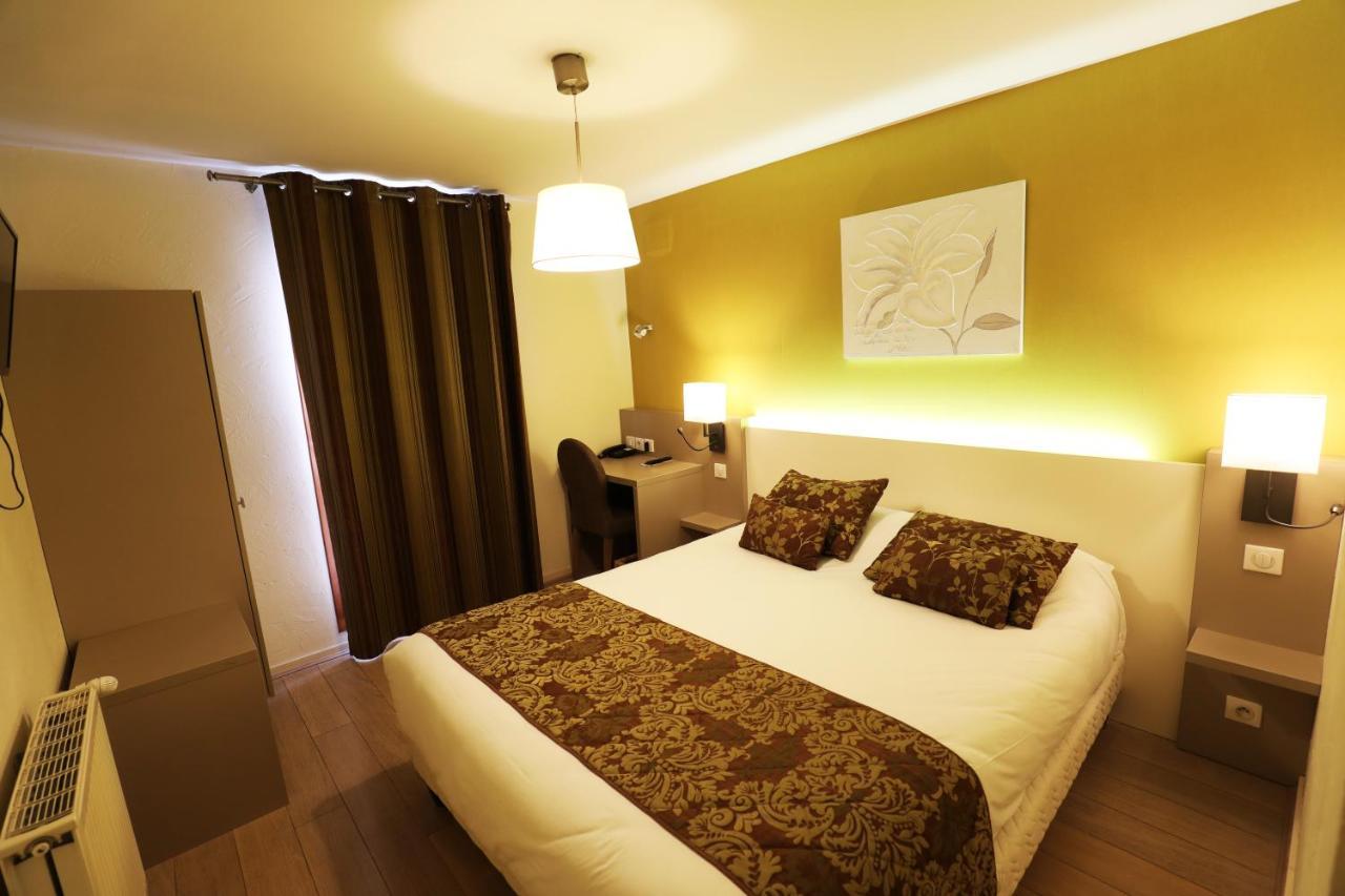 Logis Le Bourguignon Hotel Bèze Екстериор снимка