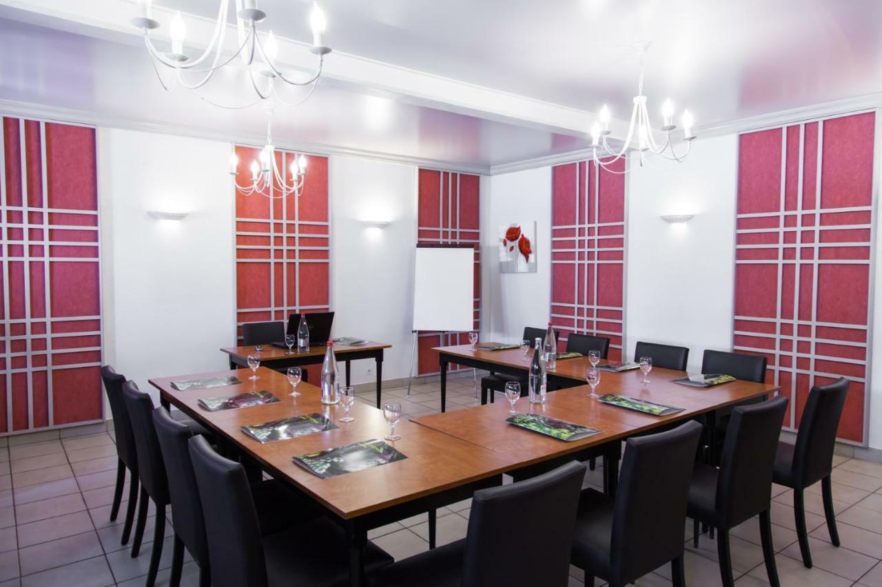 Logis Le Bourguignon Hotel Bèze Екстериор снимка