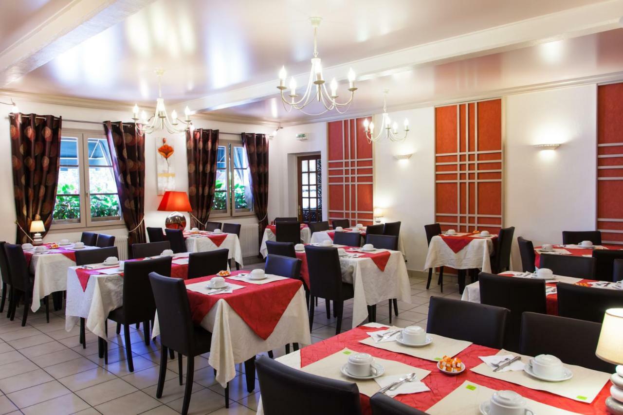 Logis Le Bourguignon Hotel Bèze Екстериор снимка